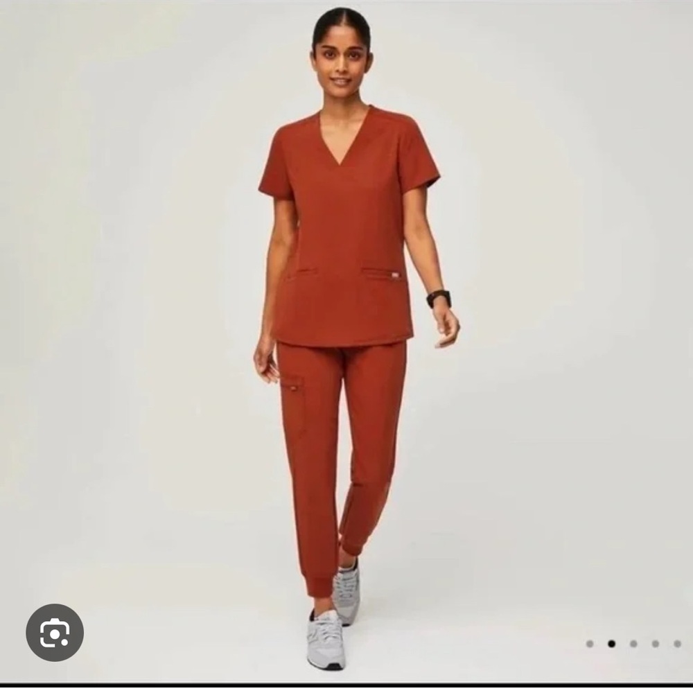 Women's figs set